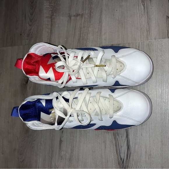 AIR JORDAN VII ALTERNATE 7Y
(Womens 8.5) - Picture 3 of 12